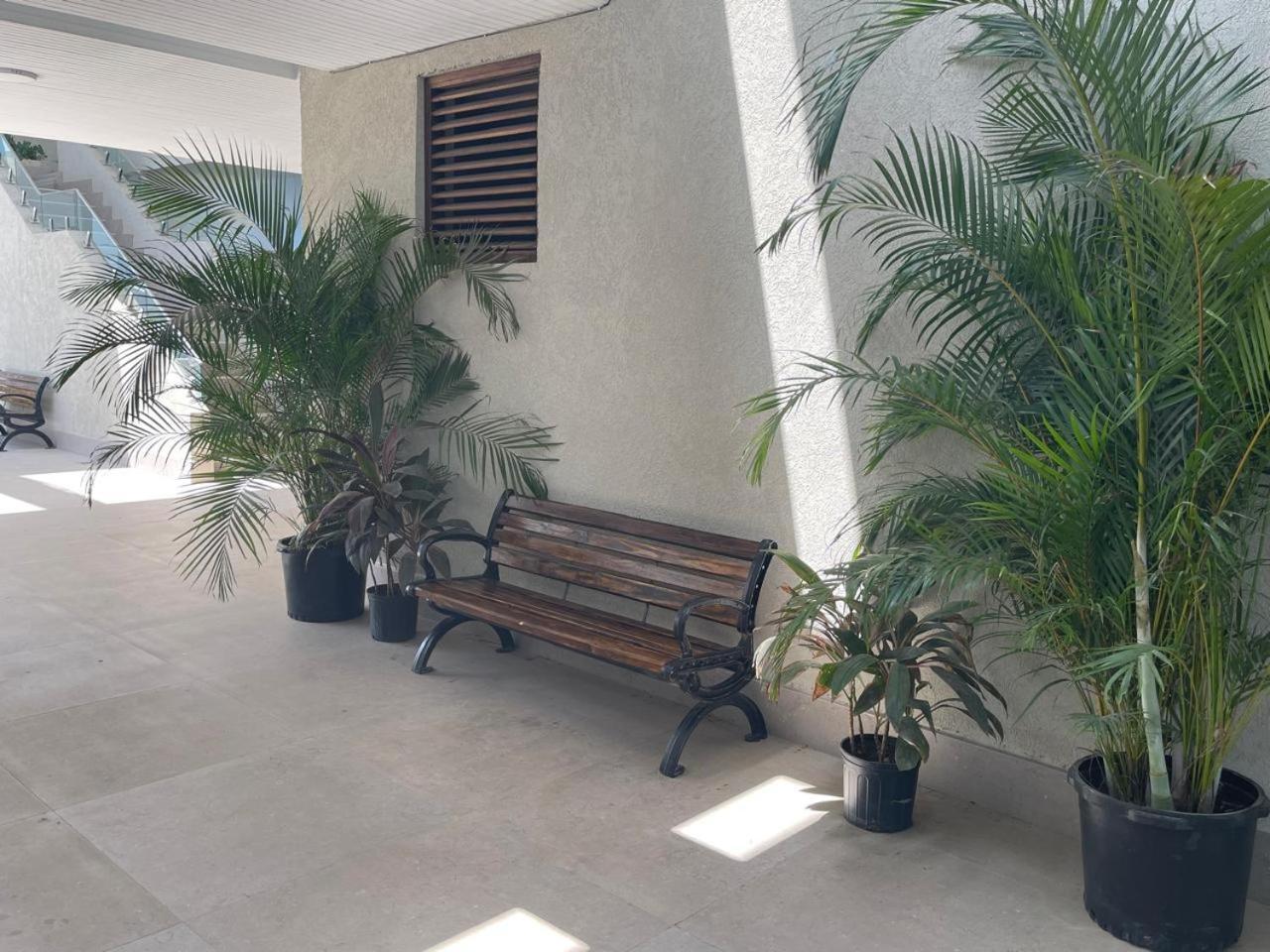 Oceanfront Condo W/ Free Parking + High Speed Wifi Negril Exterior foto