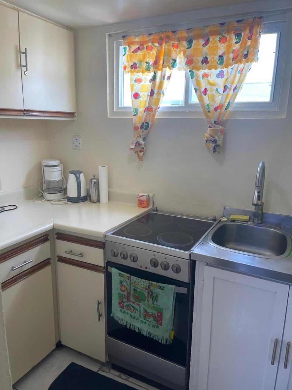 Oceanfront Condo W/ Free Parking + High Speed Wifi Negril Exterior foto
