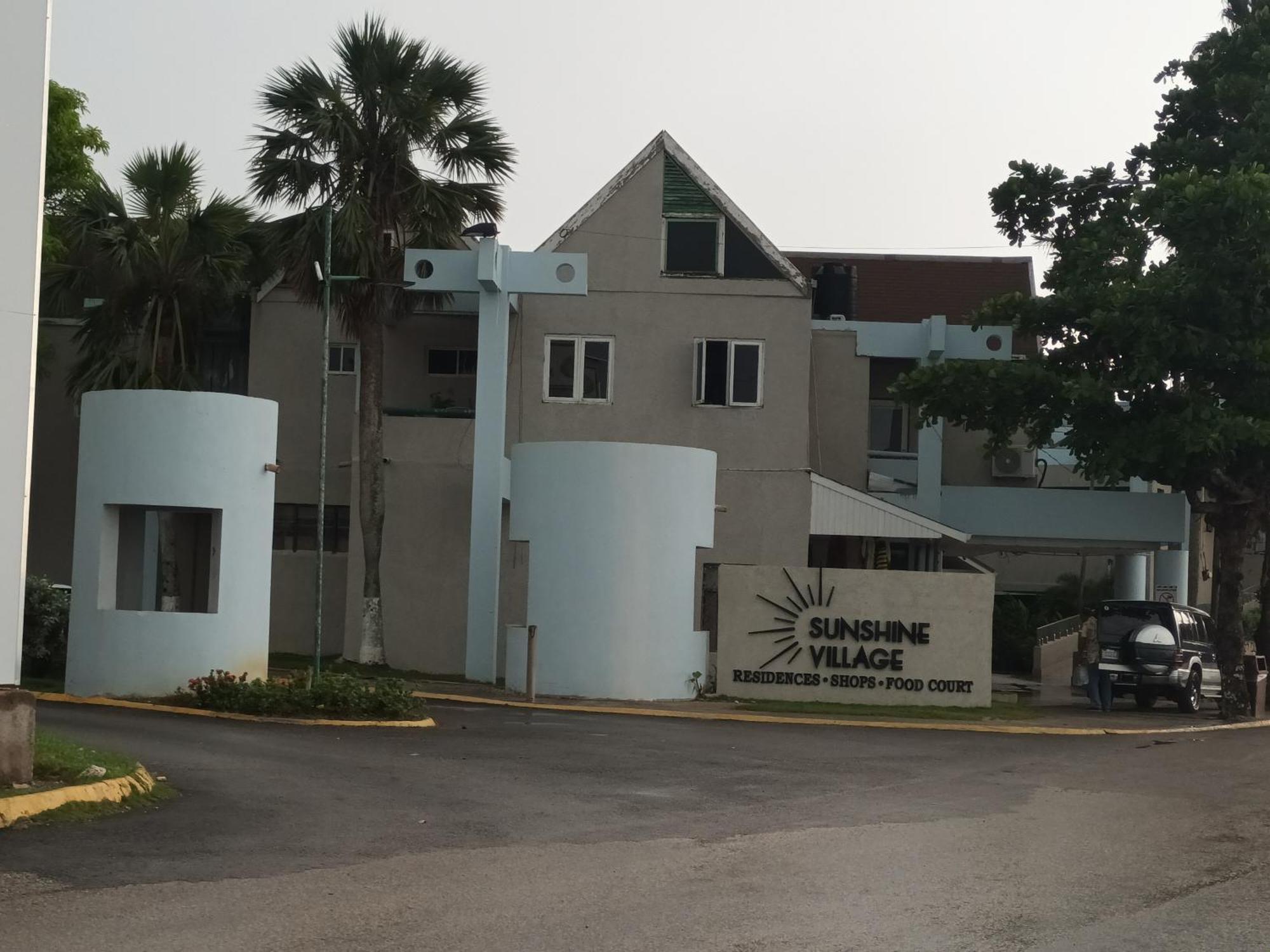 Oceanfront Condo W/ Free Parking + High Speed Wifi Negril Exterior foto