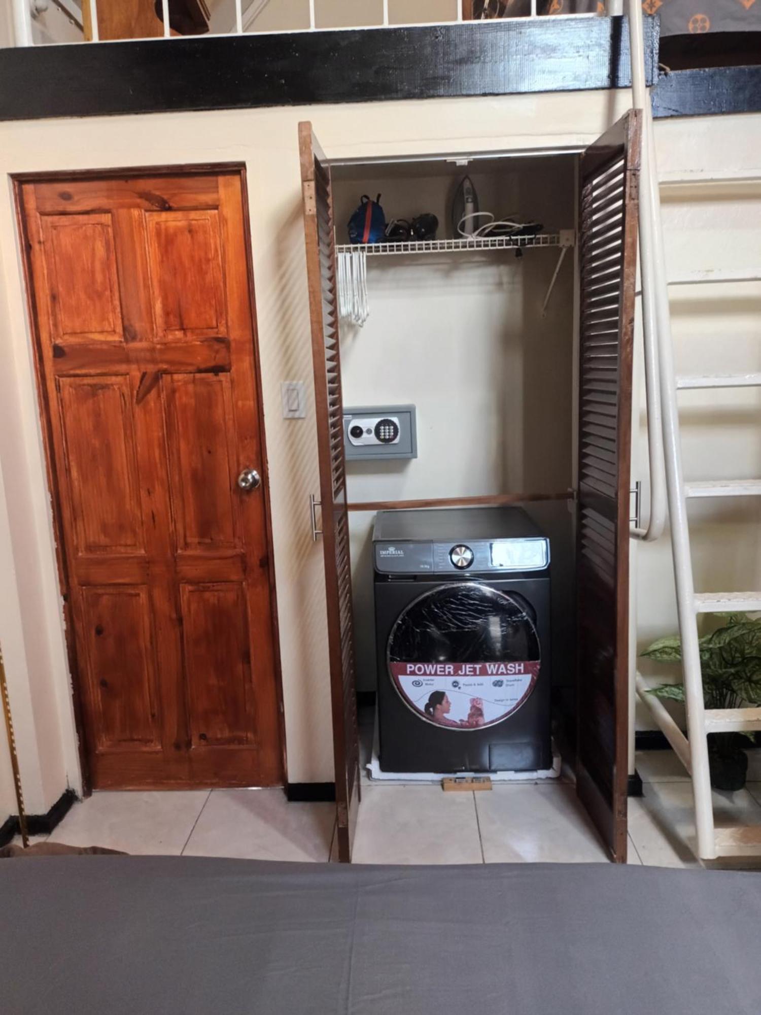 Oceanfront Condo W/ Free Parking + High Speed Wifi Negril Exterior foto